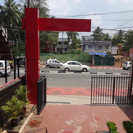 Marwa Inn Thiruvananthapuram Buitenkant foto