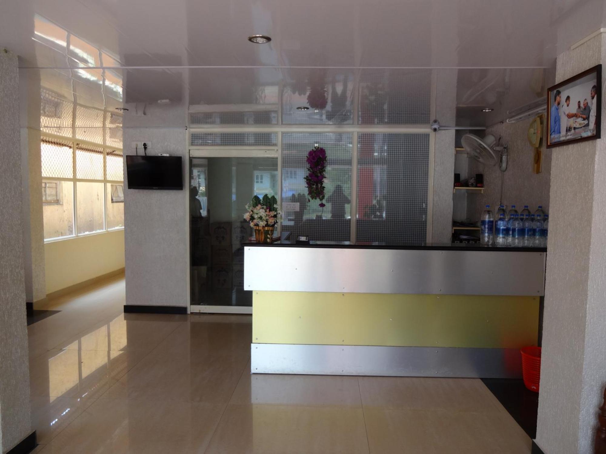 Marwa Inn Thiruvananthapuram Buitenkant foto